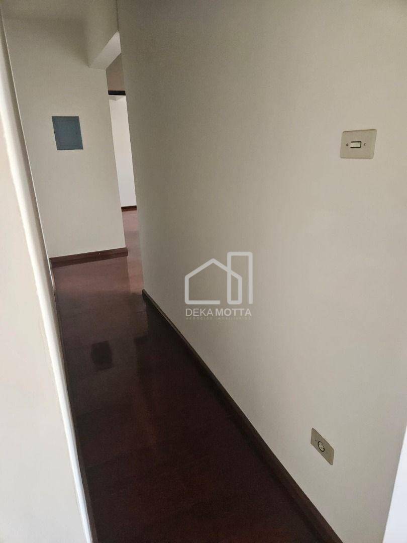 Apartamento à venda com 3 quartos, 117m² - Foto 9