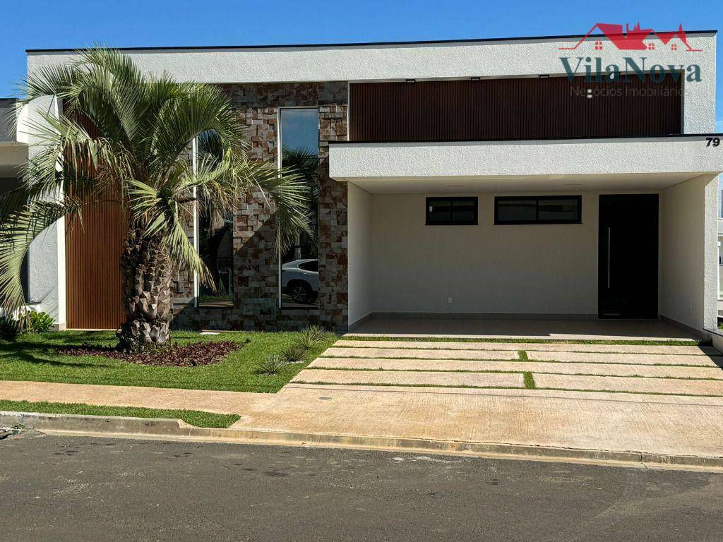 Casa de Condomínio à venda com 3 quartos, 220m² - Foto 2