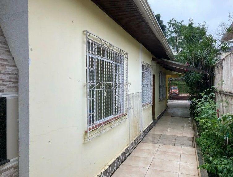 Casa à venda com 5 quartos, 200m² - Foto 6