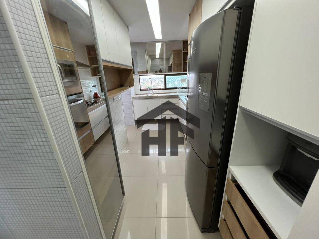 Apartamento à venda com 3 quartos, 134m² - Foto 14