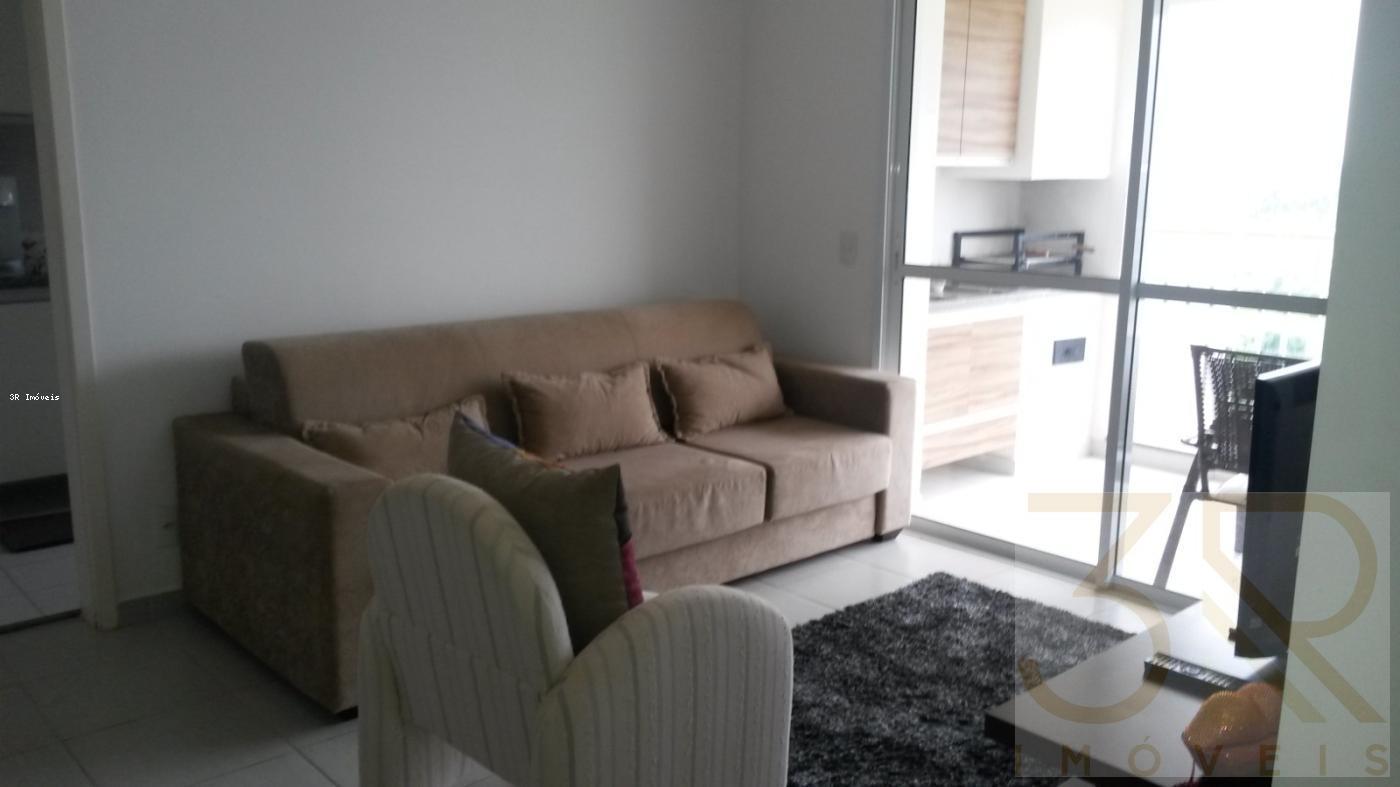 Apartamento à venda com 2 quartos, 70m² - Foto 8