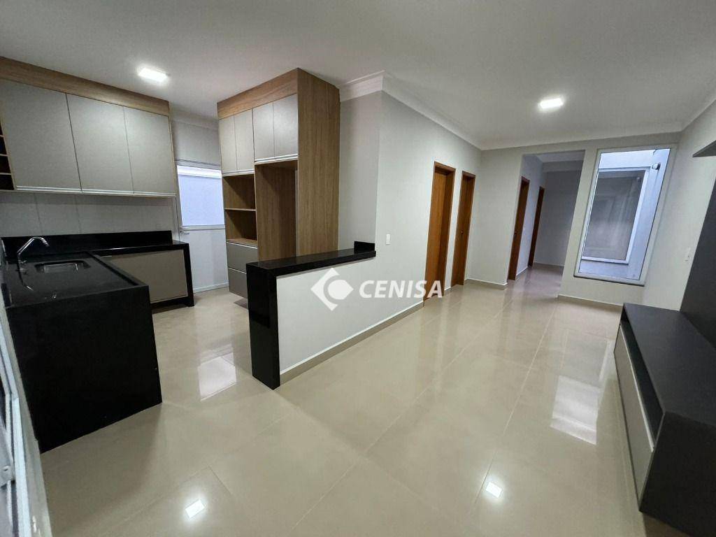 Casa à venda com 3 quartos, 138m² - Foto 4