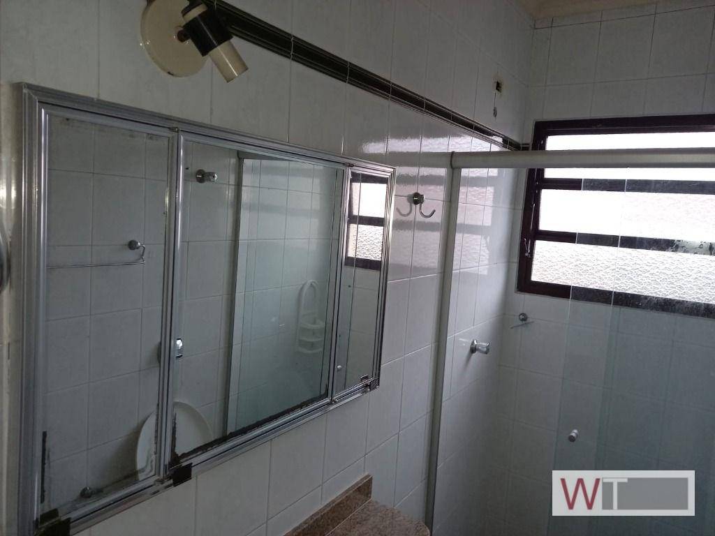 Casa para alugar com 2 quartos, 100m² - Foto 35