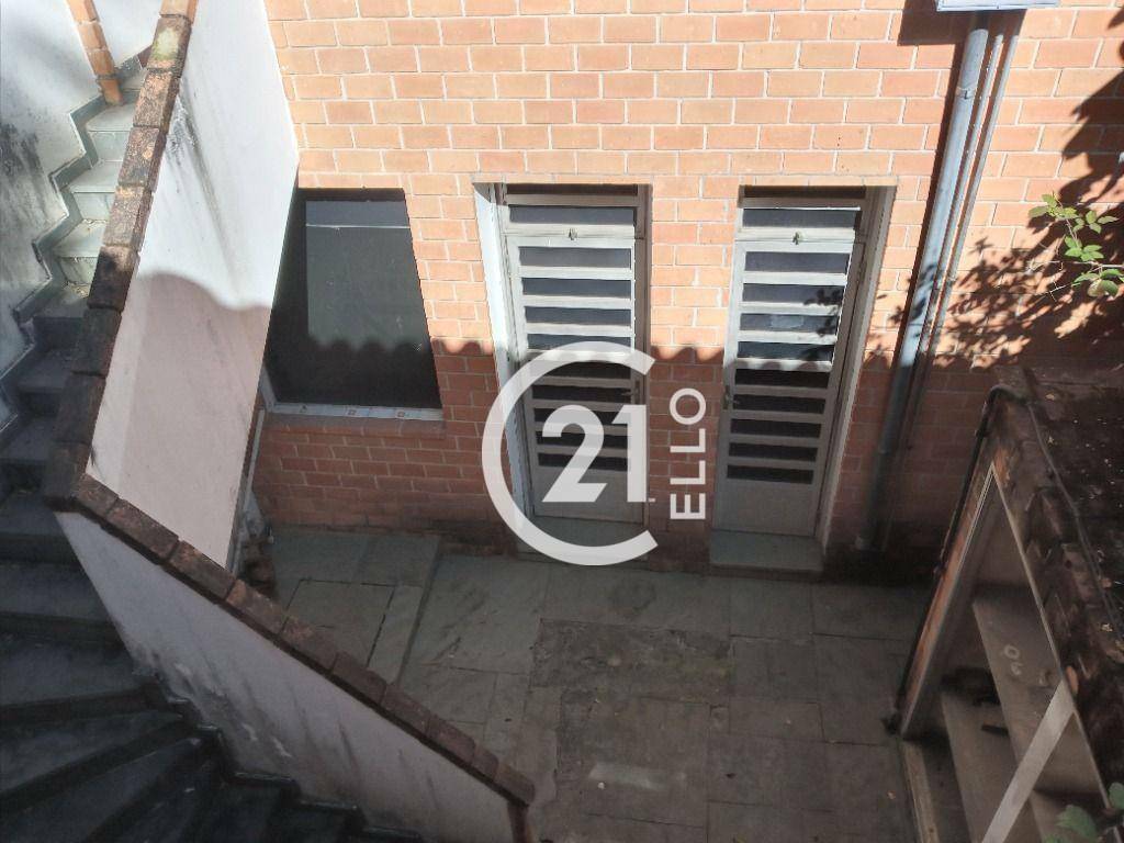 Casa à venda e aluguel com 4 quartos, 442m² - Foto 31