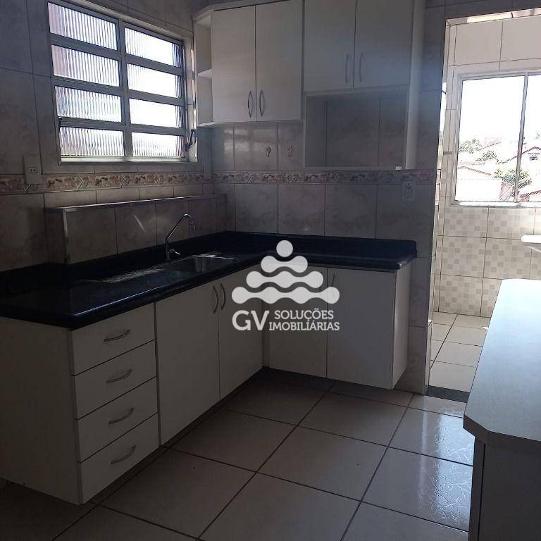 Apartamento à venda com 2 quartos, 68m² - Foto 2