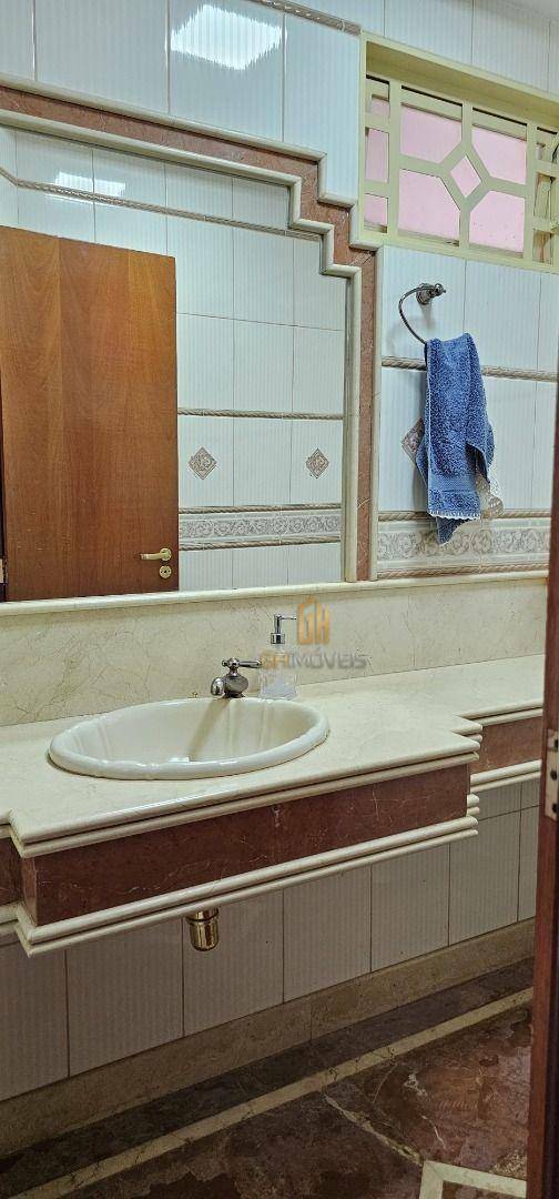 Casa à venda com 4 quartos, 310m² - Foto 7