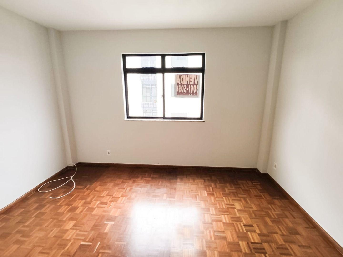 Apartamento à venda com 1 quarto, 50m² - Foto 4