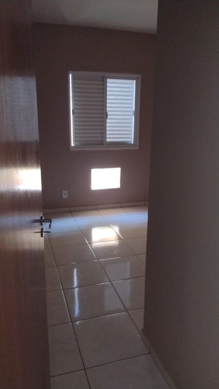 Apartamento para alugar com 2 quartos, 70m² - Foto 4