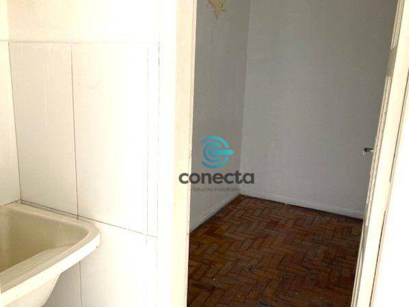 Apartamento à venda com 2 quartos, 60m² - Foto 11