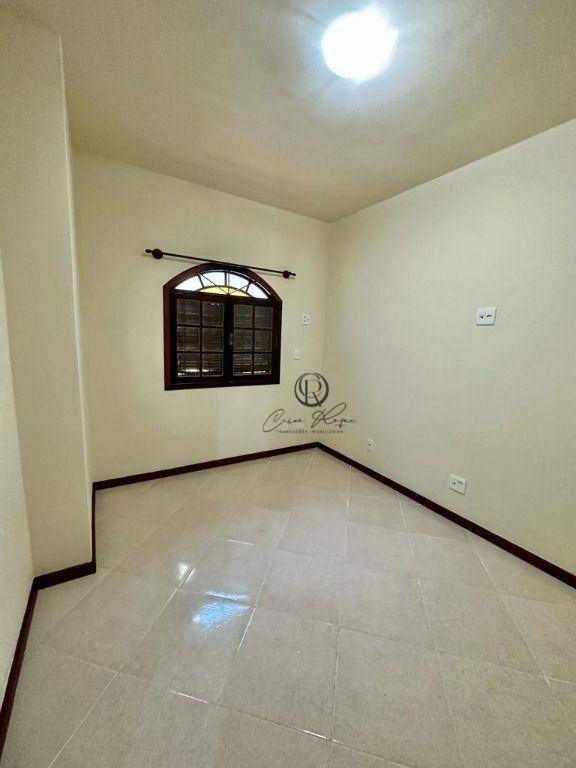 Casa à venda com 4 quartos, 150m² - Foto 17