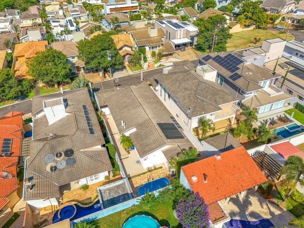 Casa de Condomínio à venda e aluguel com 4 quartos, 300m² - Foto 18