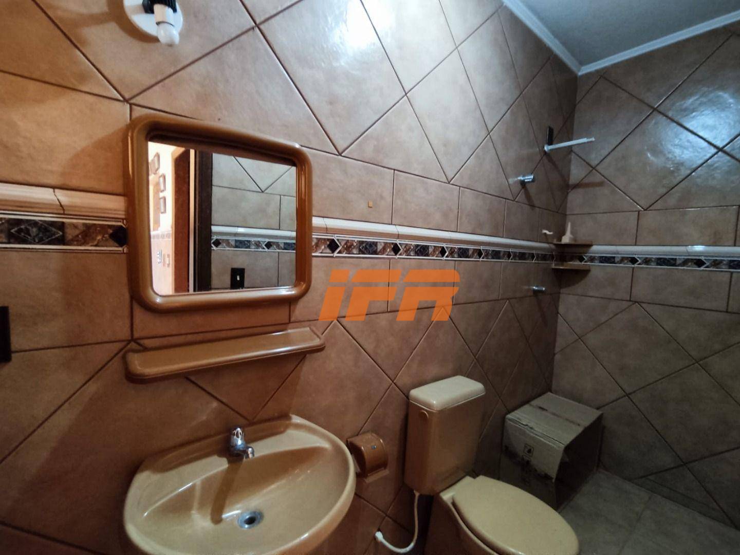 Sobrado à venda com 4 quartos, 300m² - Foto 15