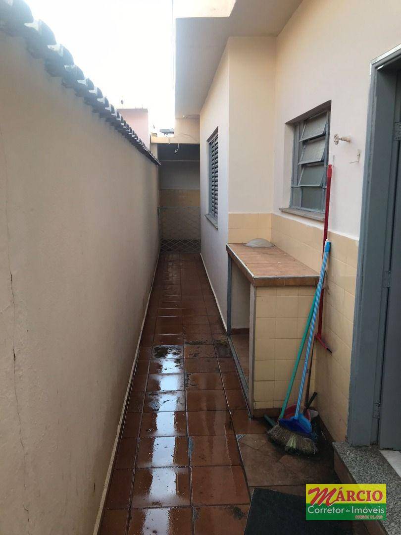 Casa à venda com 3 quartos, 162m² - Foto 17