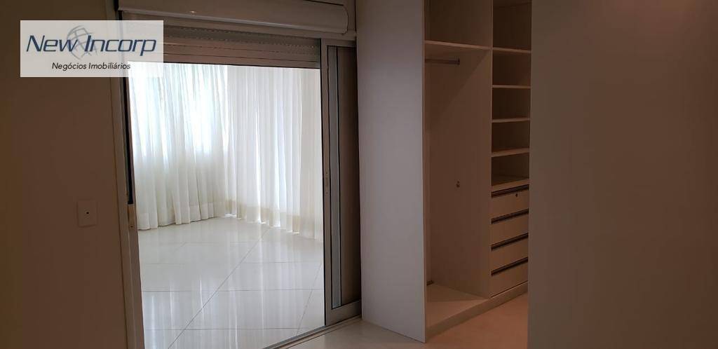 Apartamento à venda com 3 quartos, 220m² - Foto 7