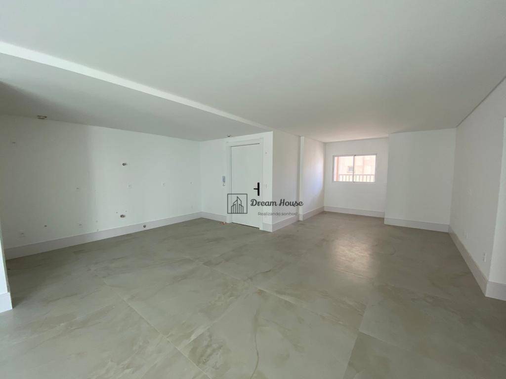 Apartamento à venda com 3 quartos, 129m² - Foto 9