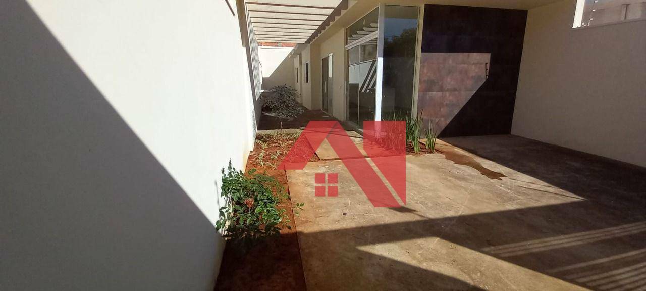 Casa à venda com 2 quartos, 56m² - Foto 10