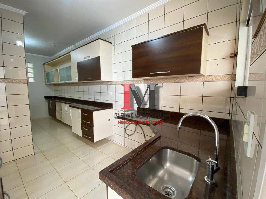 Casa à venda com 2 quartos, 200m² - Foto 31