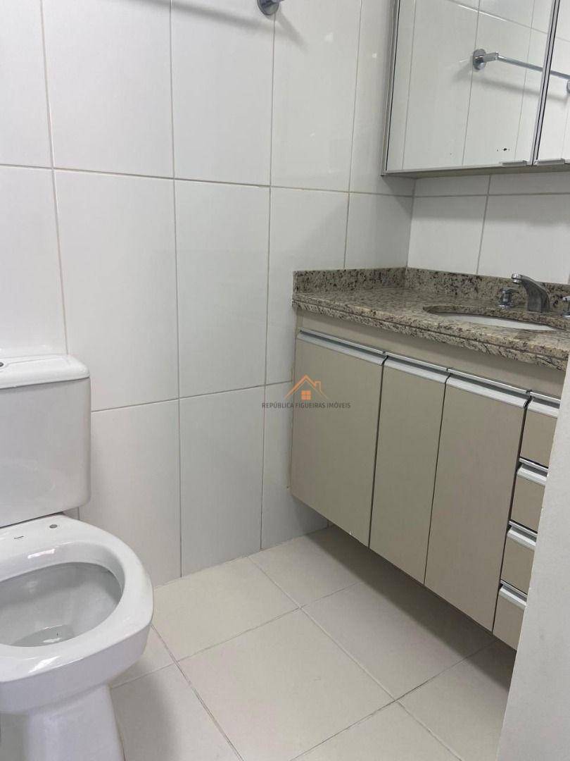 Apartamento à venda com 3 quartos, 87m² - Foto 4