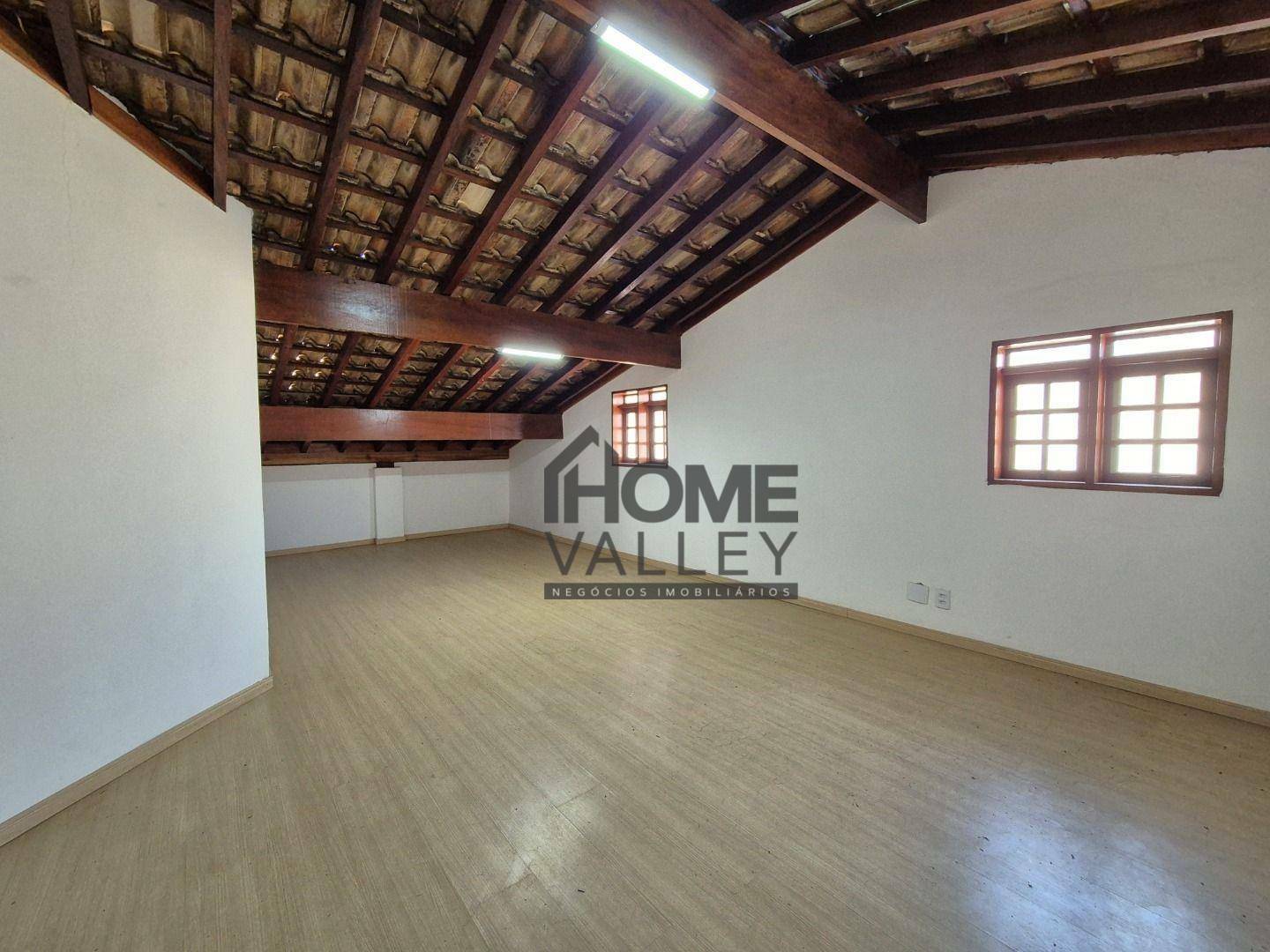 Casa, 3 quartos, 270 m² - Foto 4