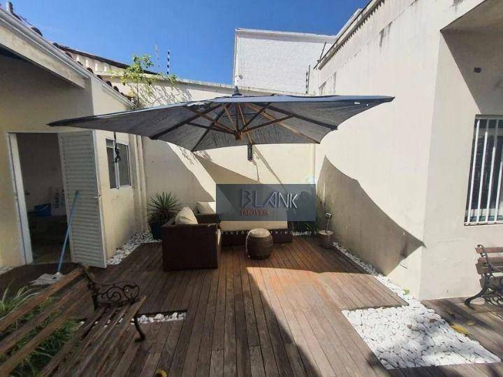 Casa à venda e aluguel com 3 quartos, 208m² - Foto 8