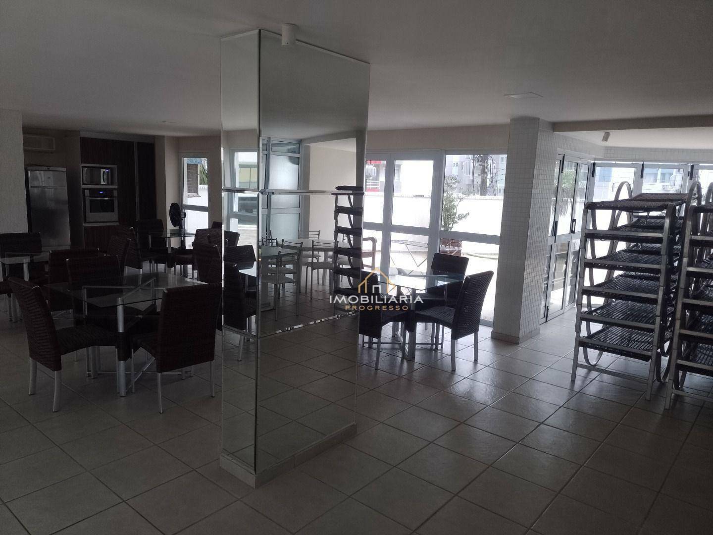 Apartamento à venda com 3 quartos, 81m² - Foto 23