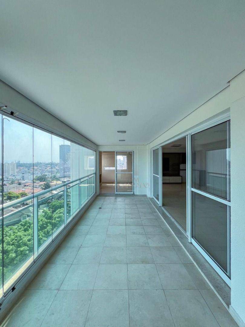 Apartamento à venda com 4 quartos, 233m² - Foto 20