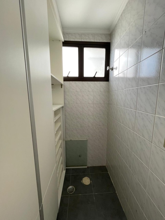 Apartamento para alugar com 3 quartos, 113m² - Foto 11