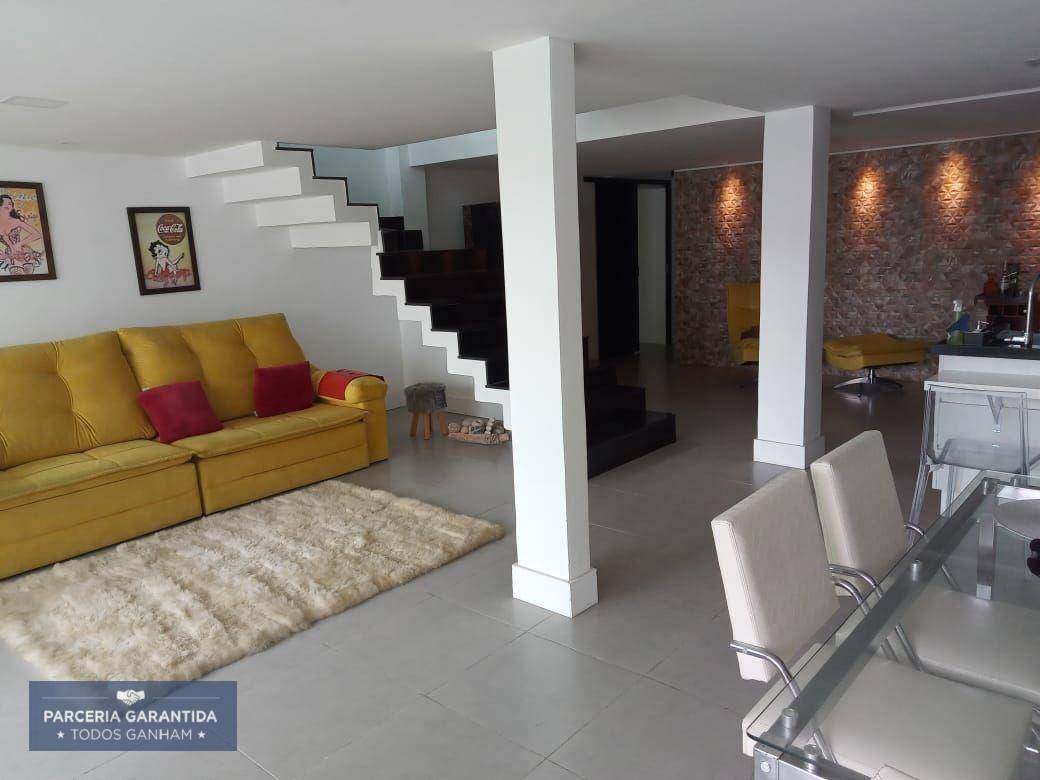 Casa, 3 quartos, 250 m² - Foto 3