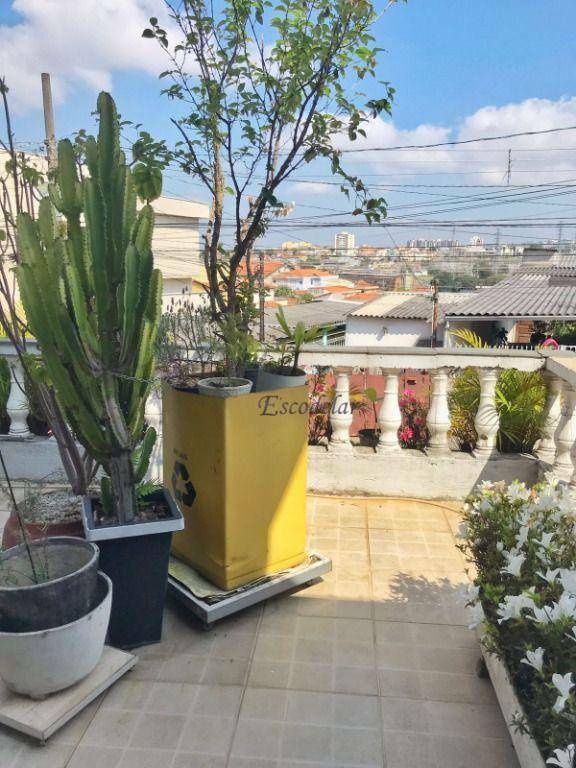 Sobrado à venda com 3 quartos, 210m² - Foto 25