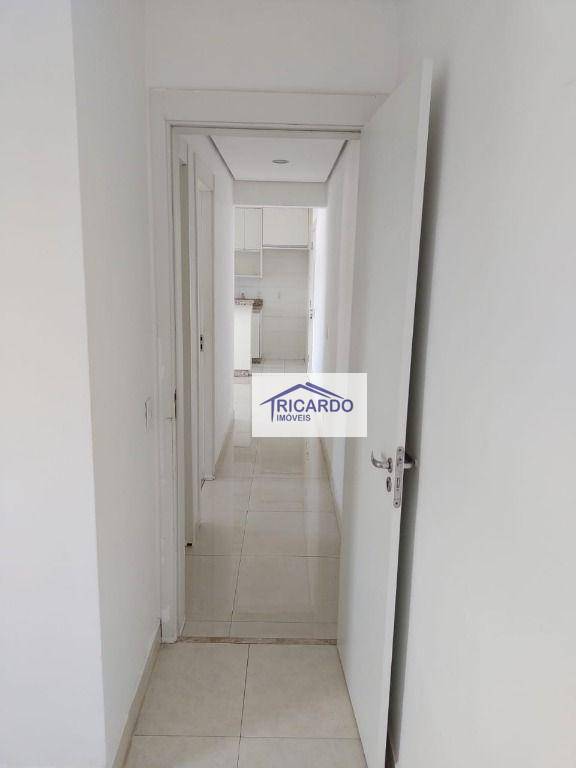 Apartamento à venda com 2 quartos, 43m² - Foto 14