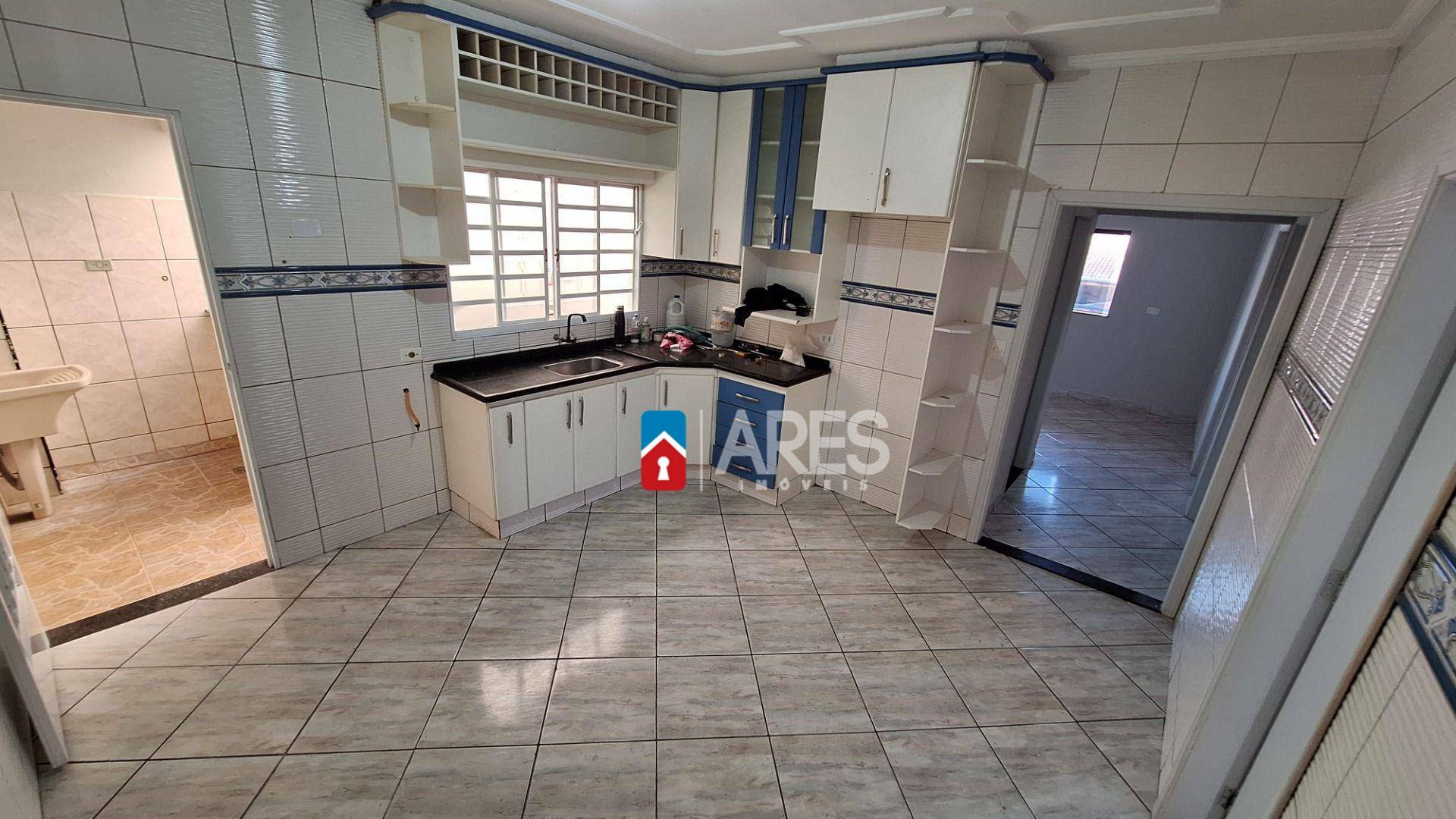 Casa para alugar com 3 quartos, 100m² - Foto 15