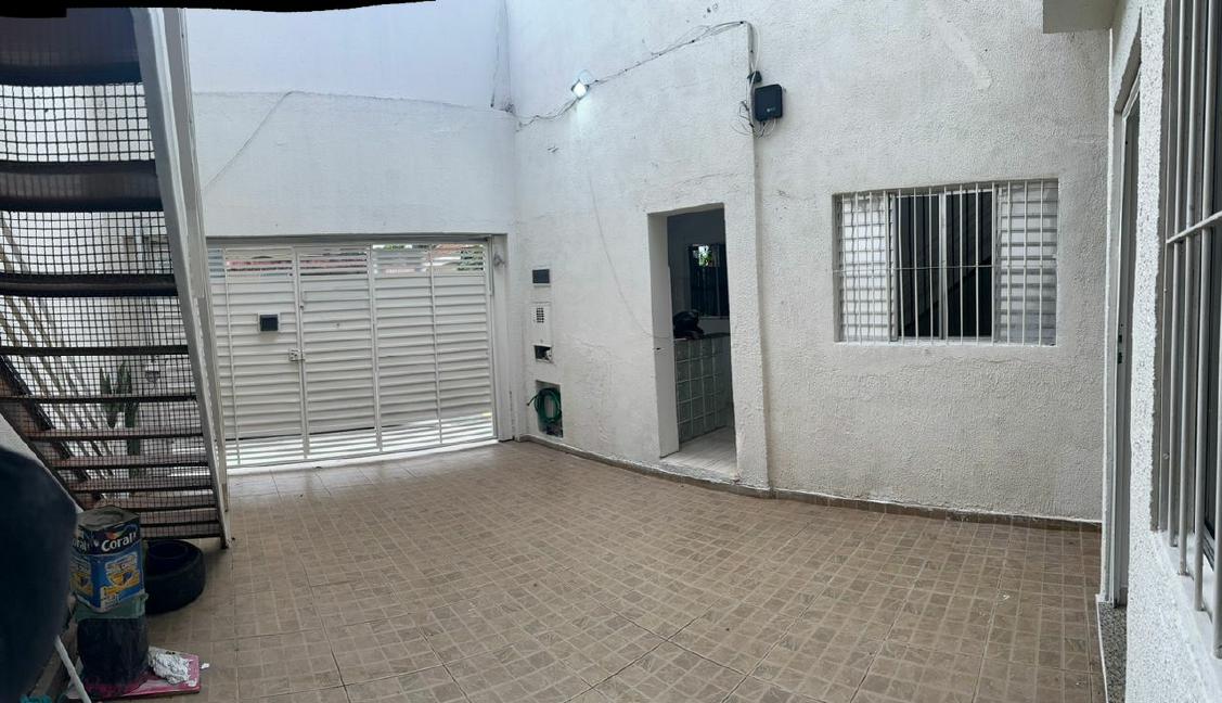 Apartamento à venda com 3 quartos, 144m² - Foto 2