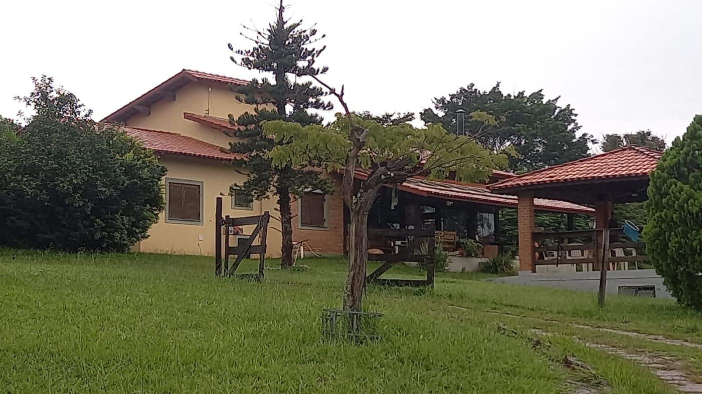 Fazenda à venda com 4 quartos, 1250m² - Foto 1