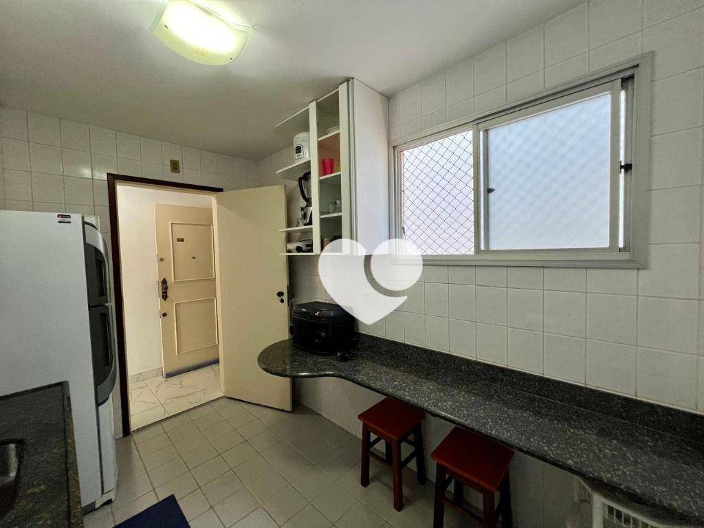 Apartamento à venda com 3 quartos, 131m² - Foto 24