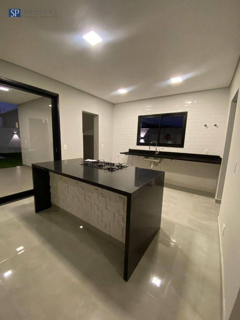 Casa de Condomínio à venda com 3 quartos, 245m² - Foto 5