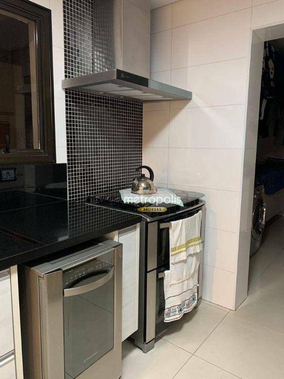 Apartamento à venda com 3 quartos, 217m² - Foto 10