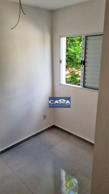 Apartamento à venda com 2 quartos, 40m² - Foto 13