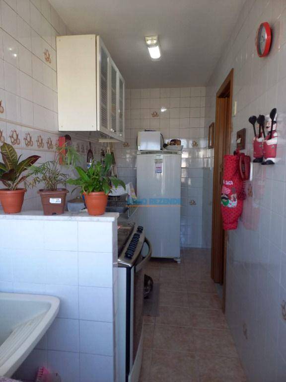 Apartamento à venda com 2 quartos, 45m² - Foto 15