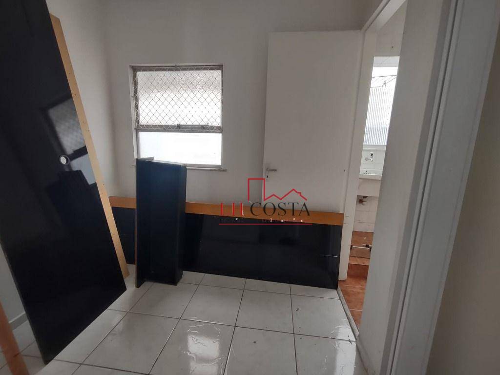 Apartamento à venda com 2 quartos, 75m² - Foto 24