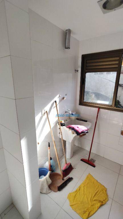 Apartamento à venda com 2 quartos, 70m² - Foto 20