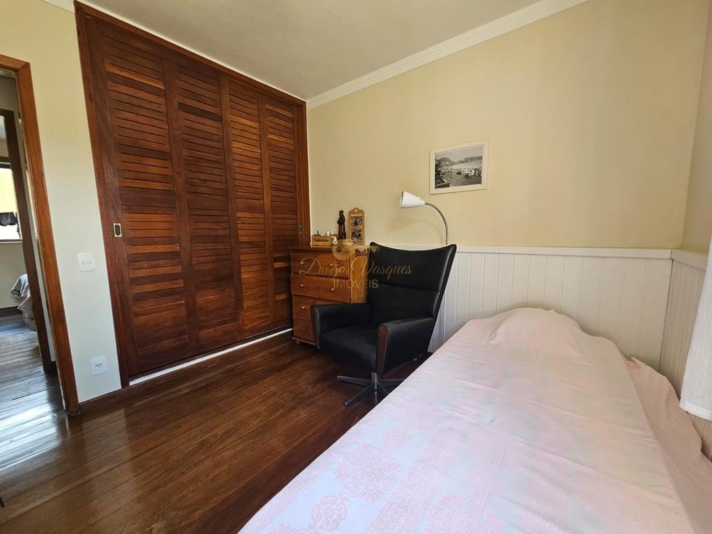 Casa à venda com 4 quartos, 200m² - Foto 34