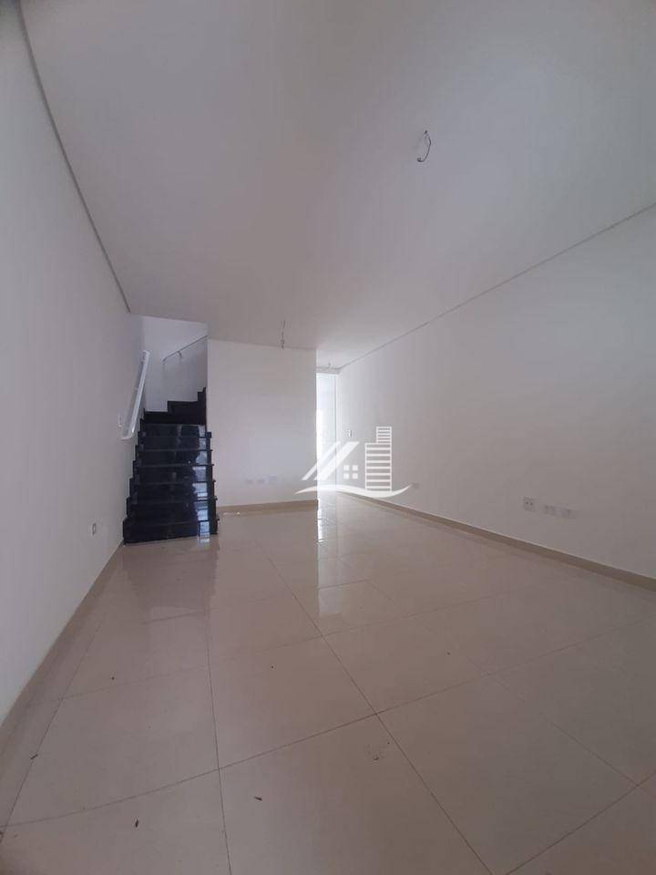 Sobrado à venda com 3 quartos, 100m² - Foto 3