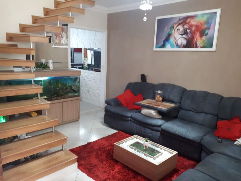 Sobrado à venda com 3 quartos, 181m² - Foto 1