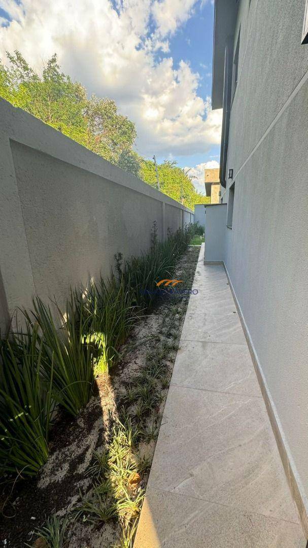 Casa de Condomínio à venda com 3 quartos, 196m² - Foto 25