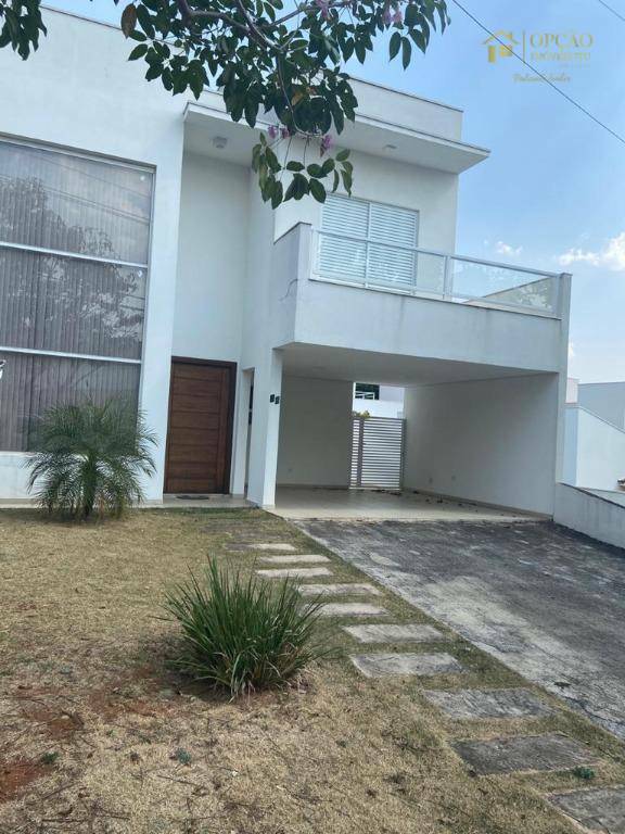 Casa de Condomínio à venda com 3 quartos, 220m² - Foto 1