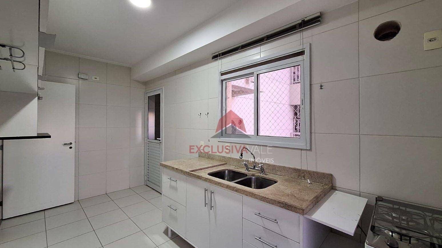 Apartamento para alugar com 3 quartos, 124m² - Foto 17