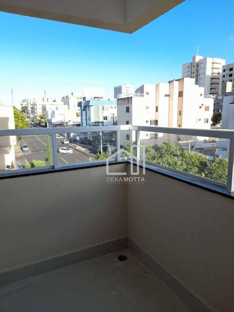 Apartamento à venda com 3 quartos, 117m² - Foto 4