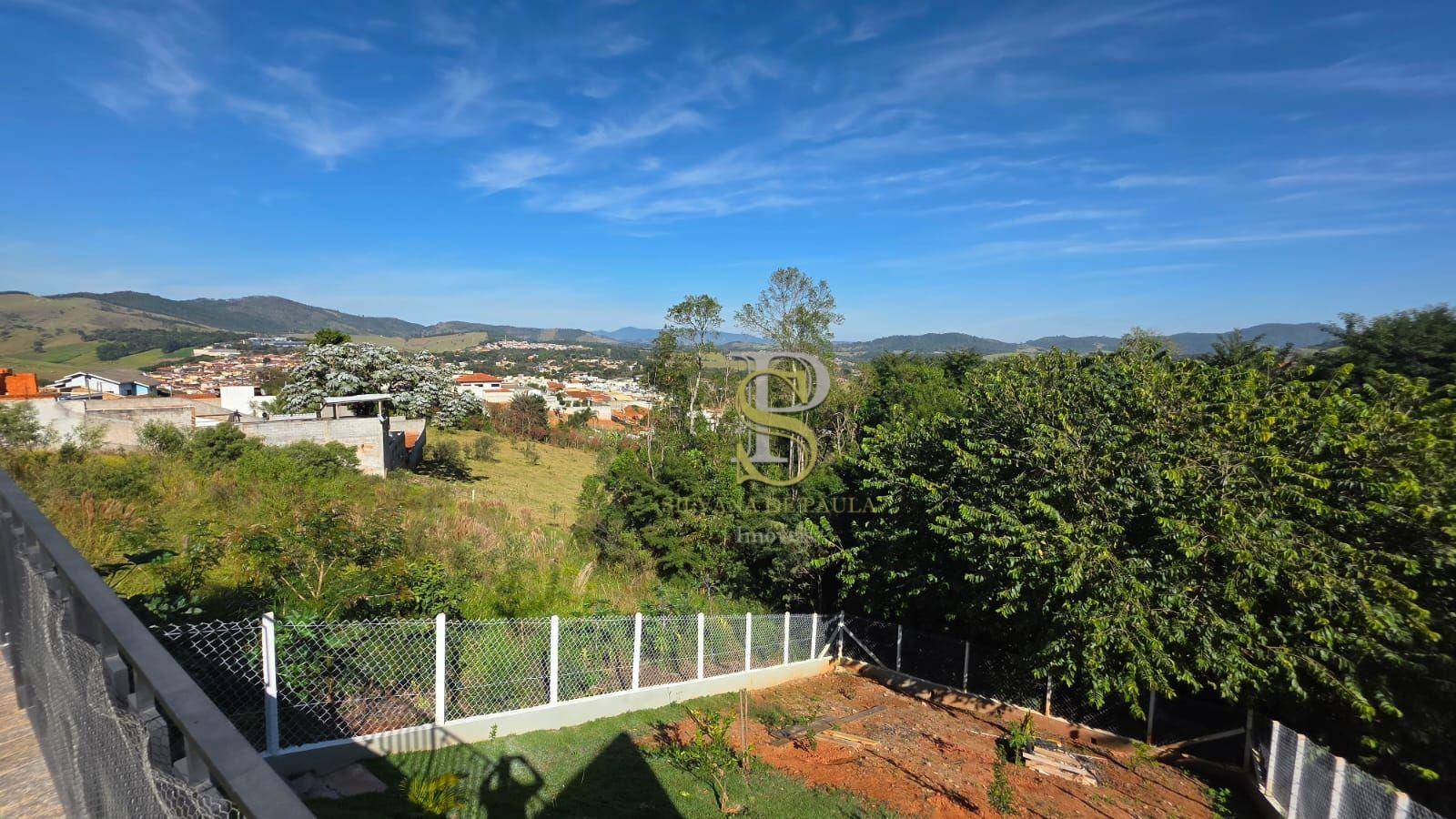 Casa à venda com 4 quartos, 250m² - Foto 22