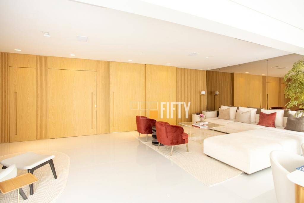 Apartamento, 3 quartos, 182 m² - Foto 2