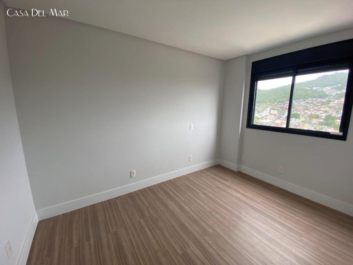 Apartamento à venda com 3 quartos, 123m² - Foto 36